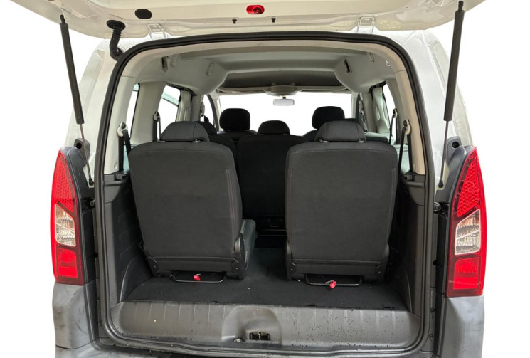 Peugeot PARTNER TEPEE  1.6 HDi 100  Active 48.000 km 7 PLACES  2 PORTES LATERALES