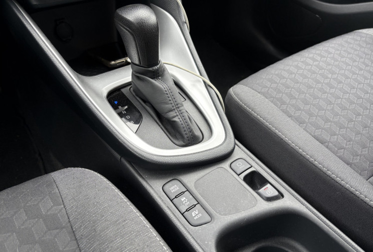 Toyota Yaris 116 cv Dynamic 1.5 VVTI Hybrid E-CVT * Carplay * Caméra * Led * Capteurs Angles Morts