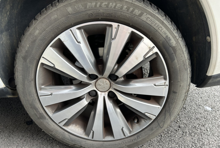 Peugeot 3008 Allure 1.6 BlueHDI 120 cv Distribution neuve