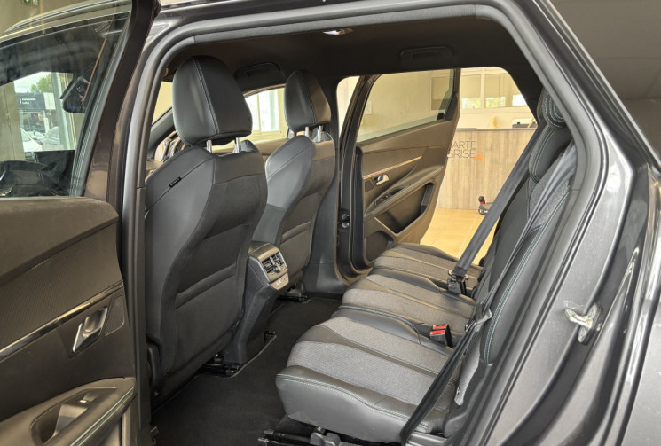 Peugeot 5008  PHASE 2 1.5 BLUEHDI EAT8 130 ALLURE PACK / 7 PLACES