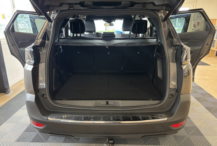Peugeot 5008  PHASE 2 1.5 BLUEHDI EAT8 130 ALLURE PACK / 7 PLACES