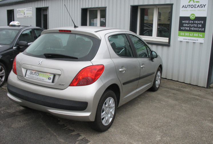 Peugeot 207 1.4 VTI 95 MOTEUR A CHAINE   5 PORTES