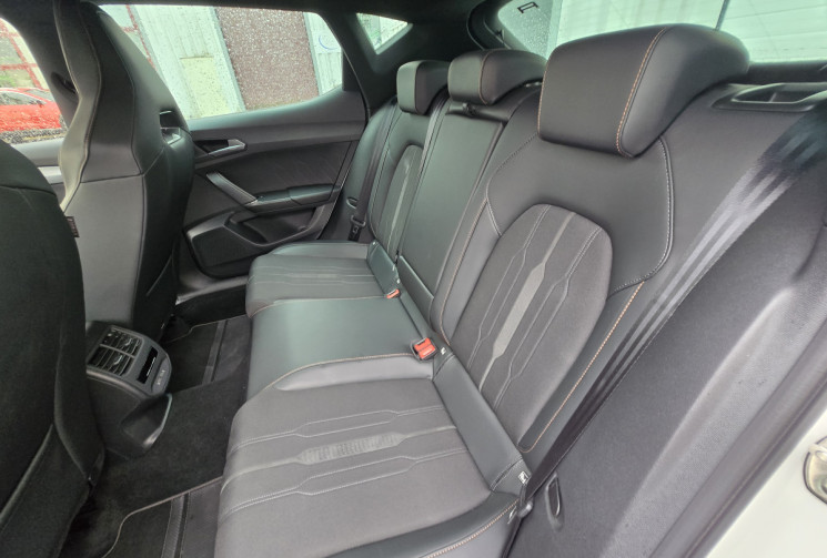 CUPRA Leon HYBRID VZ1.4 TSI 245 cv * état neuf * carplay * pack connectivité * volant chauffant *   