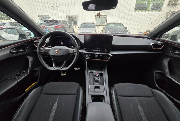 CUPRA Leon HYBRID VZ1.4 TSI 245 cv * état neuf * carplay * pack connectivité * volant chauffant *   