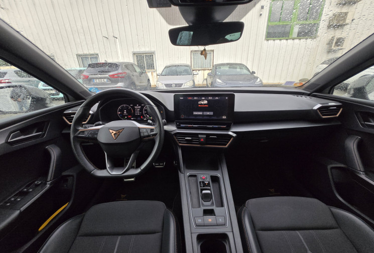 CUPRA Leon HYBRID VZ1.4 TSI 245 cv * état neuf * carplay * pack connectivité * volant chauffant *   