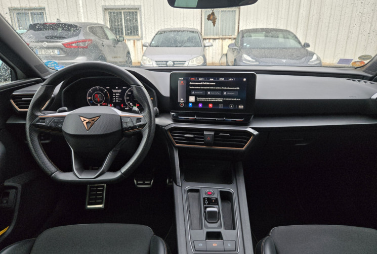 CUPRA Leon HYBRID VZ1.4 TSI 245 cv * état neuf * carplay * pack connectivité * volant chauffant *   