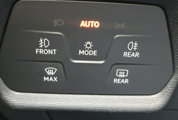 CUPRA Leon HYBRID VZ 1.4 TSI 245cv * état neuf * carplay * pack connectivité * volant chauffant *   