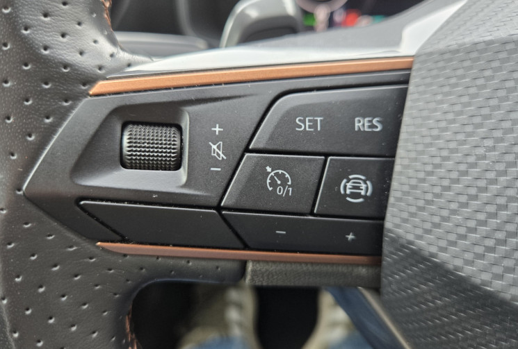 CUPRA Leon HYBRID VZ1.4 TSI 245 cv * état neuf * carplay * pack connectivité * volant chauffant *   