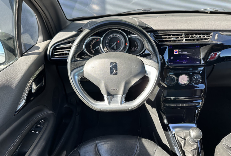 DS DS 3 1.2 110 cv Série limitée Darkside - CARPLAY - CUIR - CAMERA