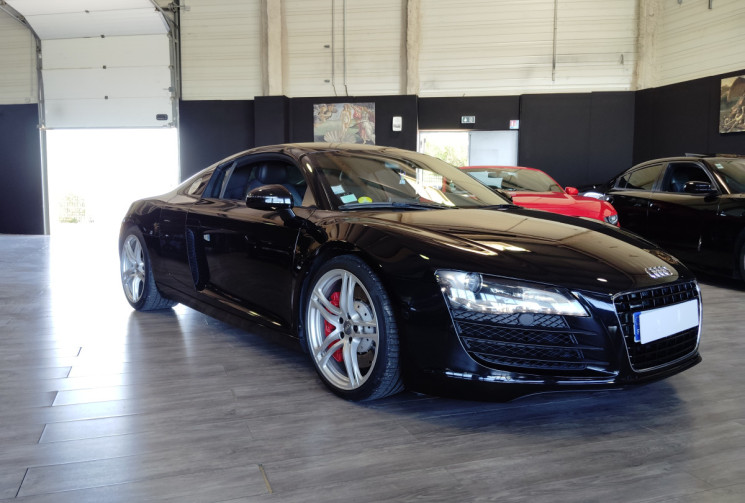 Audi R8 V8 4.2L FSi