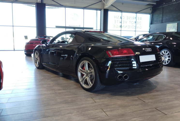 Audi R8 V8 4.2L FSi