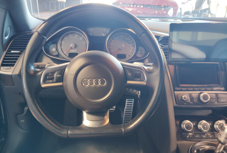 Audi R8 V8 4.2L FSi