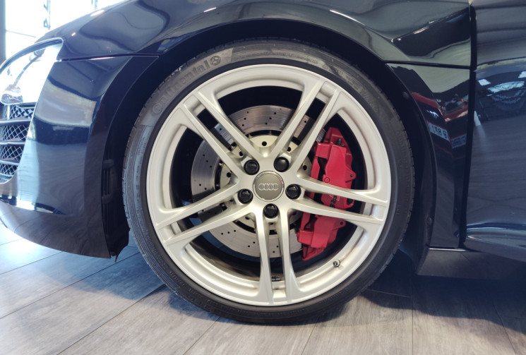 Audi R8 V8 4.2L FSi