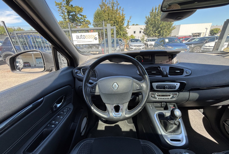 Renault GRAND SCENIC III / 1.6 dCi 130 ch / Energy Bose