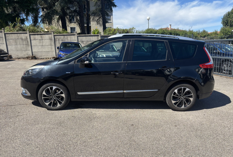 Renault GRAND SCENIC III / 1.6 dCi 130 ch / Energy Bose