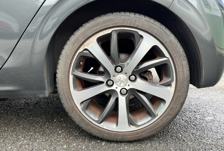 Peugeot 208 1.6 VTI 120 Féline Moteur à chaine