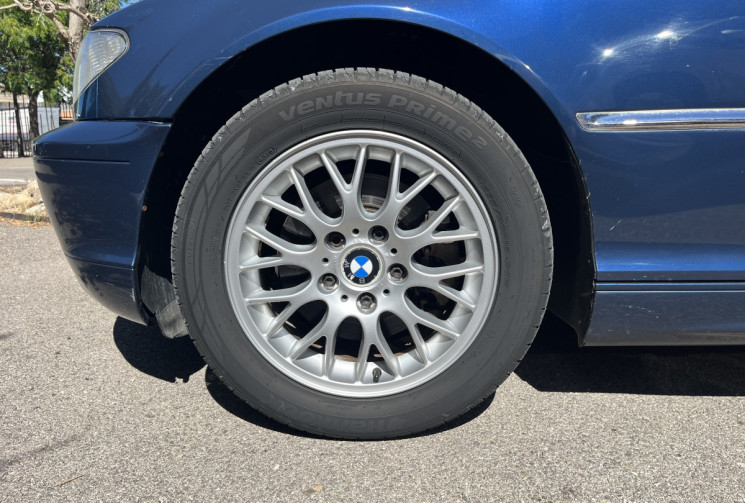 BMW Série 3 320 CI E46 2.2 170CH CABRIOLET / SIEGES CUIR SPORT CHAUFFANTS ELECTRIQUES / PHARES AUTO