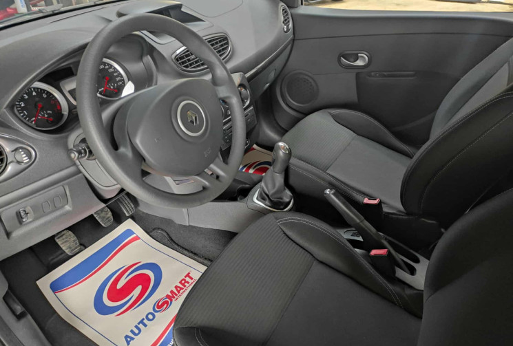 Renault Clio 1.2 16V 75 CH COLLECTION CLIM TBE RÉVISÉ ET GARANTIE