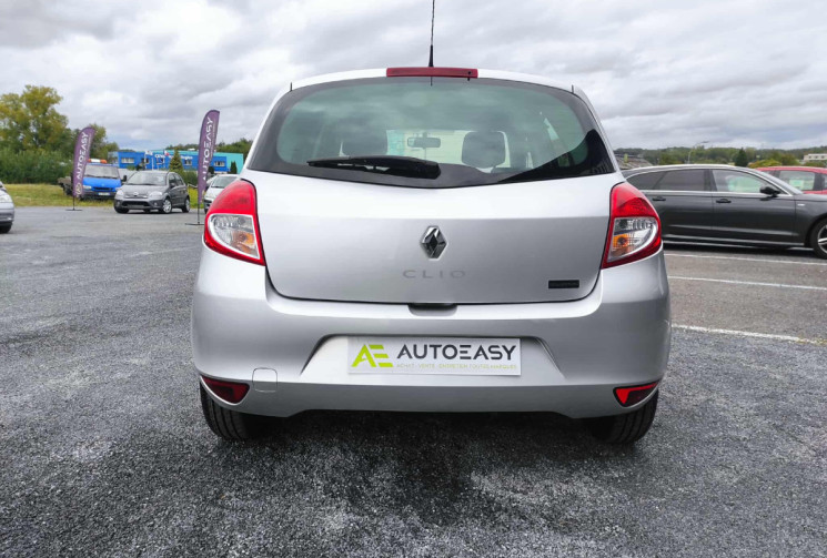 Renault Clio 1.2 16V 75 CH COLLECTION CLIM TBE RÉVISÉ ET GARANTIE