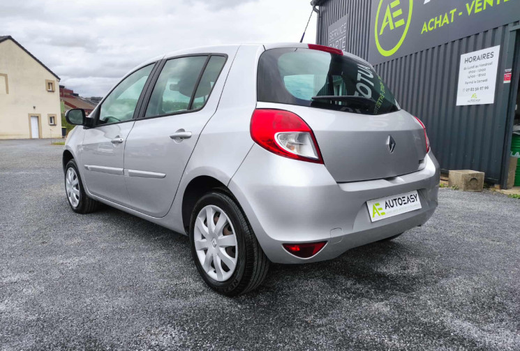 Renault Clio 1.2 16V 75 CH COLLECTION CLIM TBE RÉVISÉ ET GARANTIE