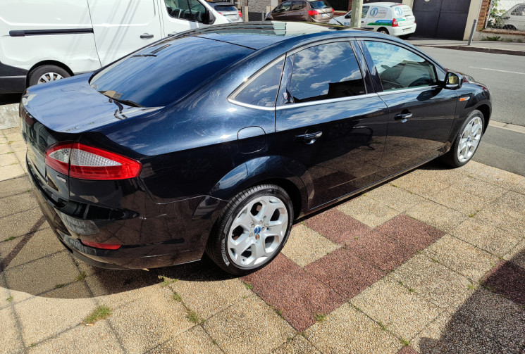 Ford MONDEO 2.0 TDCI GHIA X / 1er Main 