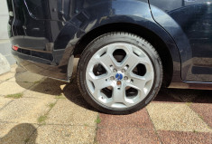 Ford MONDEO 2.0 TDCI GHIA X / 1er Main 
