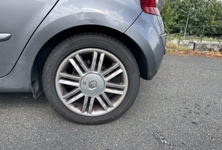 Renault MODUS 1.5 DCI 105 / PHASE 2 / DYNAMIQUE / RADAR DE RECUL / Idéal Jeune Conducteur