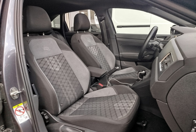Volkswagen Taigo 1.0 TSI 110CH R-LINE APPLE CARPLAY / GARANTIE VW 2028