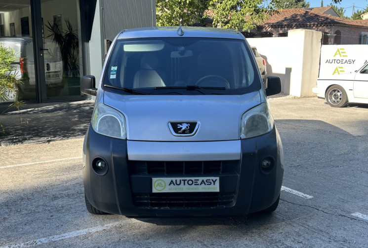 Peugeot BIPPER 1.3 HDi FAP Blue Lion 75 Clim pack Embrayage neuf / Moteur à chaîne