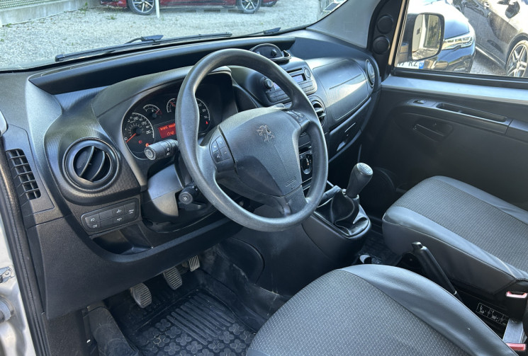 Peugeot BIPPER 1.3 HDi FAP Blue Lion 75 Clim pack Embrayage neuf / Moteur à chaîne
