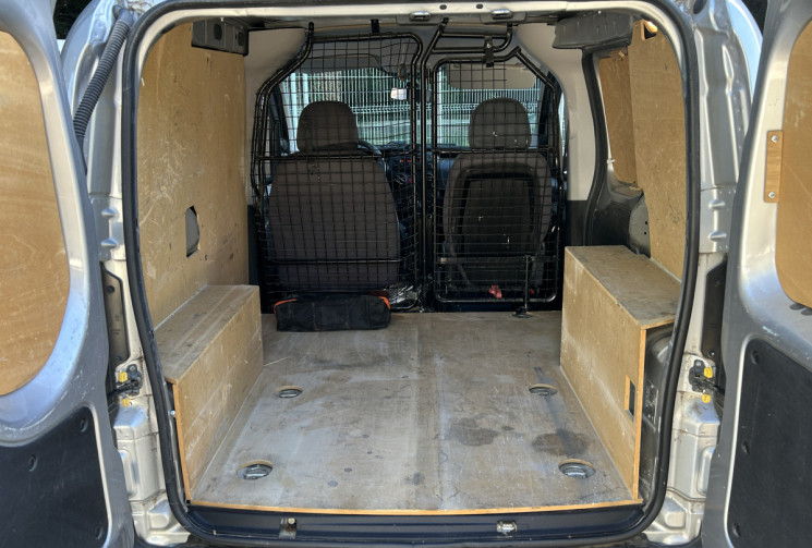 Peugeot BIPPER 1.3 HDi FAP Blue Lion 75 Clim pack Embrayage neuf / Moteur à chaîne