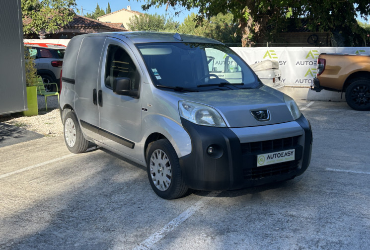 Peugeot BIPPER 1.3 HDi FAP Blue Lion 75 Clim pack Embrayage neuf / Moteur à chaîne