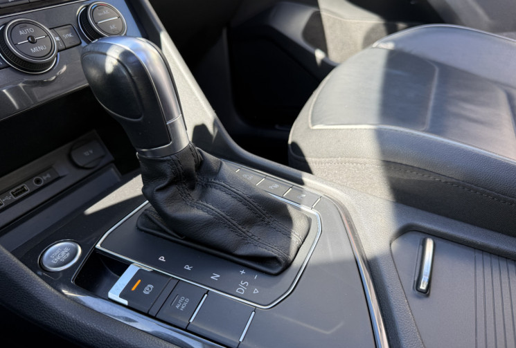 Volkswagen TIGUAN ALLSPACE 1.5 TFSI 150 CARAT EXCLUSIVE/ 7 PLACES/ ATTELAGE/PARK ASSIST