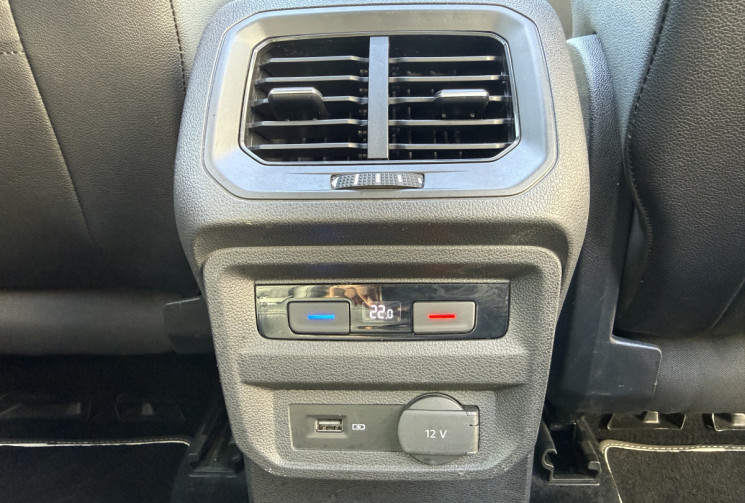 Volkswagen TIGUAN ALLSPACE 1.5 TFSI 150 CARAT EXCLUSIVE/ 7 PLACES/ ATTELAGE/PARK ASSIST