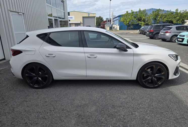 CUPRA Leon HYBRID VZ1.4 TSI 245 cv * état neuf * carplay * pack connectivité * volant chauffant *   