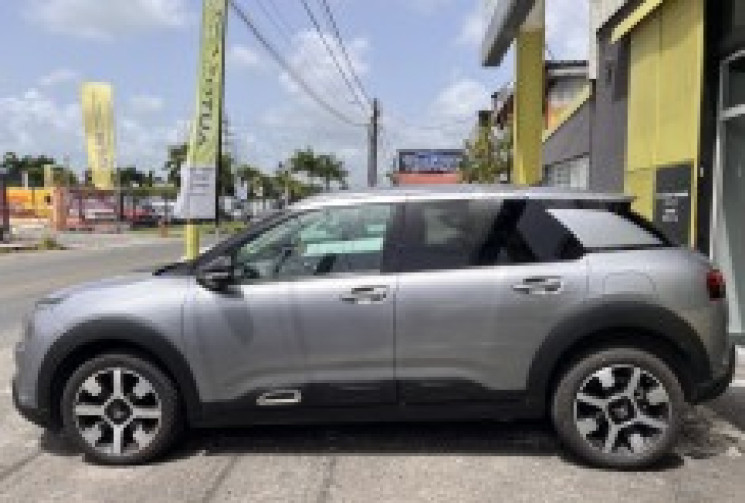 Citroën C4 CACTUS Phase 2 1.2 THP PureTech 12V FAP EAT6 S&S 110 cv Shine Boîte auto // distri neuve