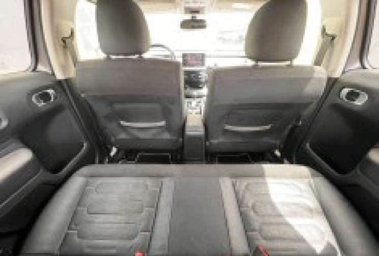 Citroën C4 CACTUS Phase 2 1.2 THP PureTech 12V FAP EAT6 S&S 110 cv Shine Boîte auto // distri neuve