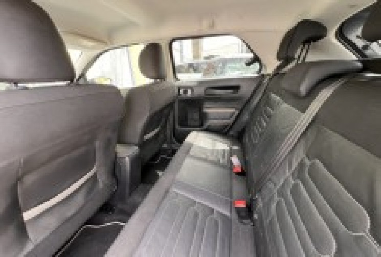 Citroën C4 CACTUS Phase 2 1.2 THP PureTech 12V FAP EAT6 S&S 110 cv Shine Boîte auto // distri neuve