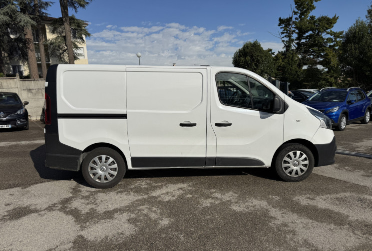 Renault Trafic L1H1 / 120 CH / CONFORT / TVA RECUPERABLE