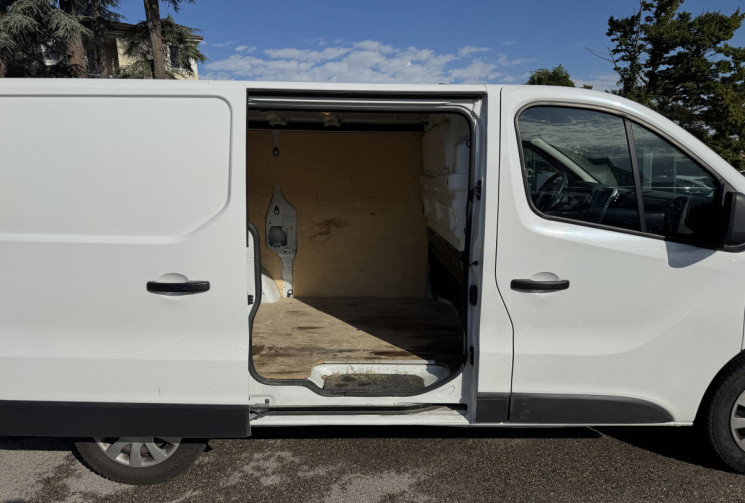 Renault Trafic L1H1 / 120 CH / CONFORT / TVA RECUPERABLE