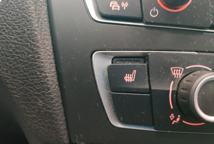 BMW Série 1 116iA 136ch UrbanLife 5p CT OK