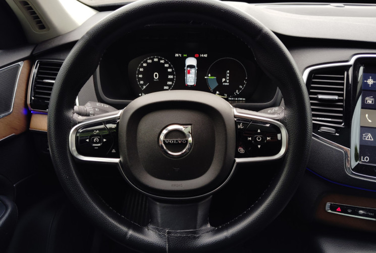 Volvo XC90 T8 Twin Engine 320 + 87ch Momentum Geartronic 7