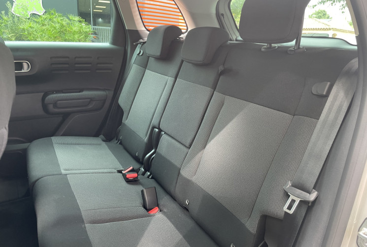 Citroën C3 Aircross 1.2 110 Shine * 1ère main / Caméra / CarPlay / Clim / Seulement 21500 km 