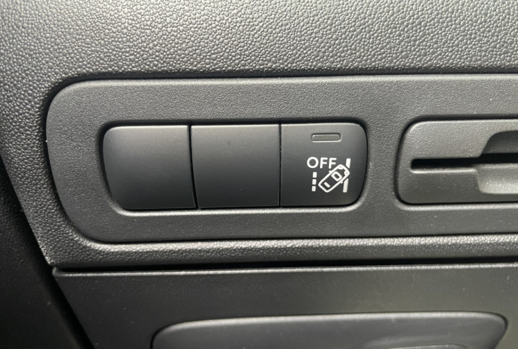 Citroën C3 Aircross 1.2 110 Shine * 1ère main / Caméra / CarPlay / Clim / Seulement 21500 km 