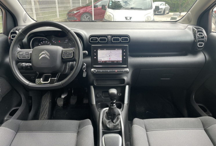Citroën C3 Aircross 1.2 110 Shine * 1ère main / Caméra / CarPlay / Clim / Seulement 21500 km 