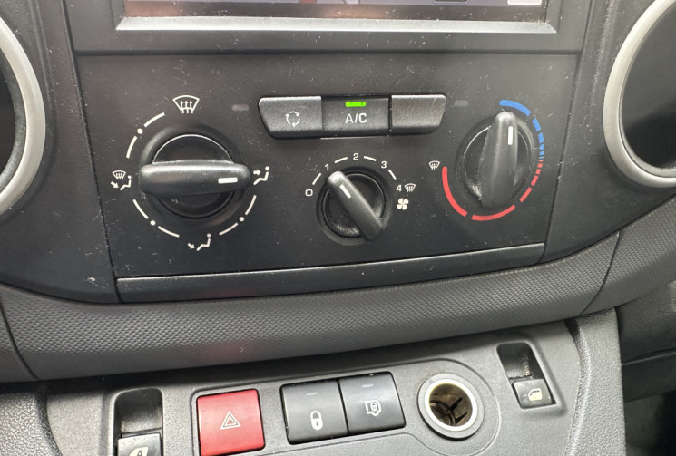 Citroën Berlingo Business L1 600kg 1.6 HDi 90 ch / Attelage / Carplay / Camera