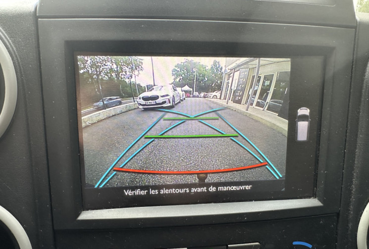 Citroën Berlingo Business L1 600kg 1.6 HDi 90 ch / Attelage / Carplay / Camera