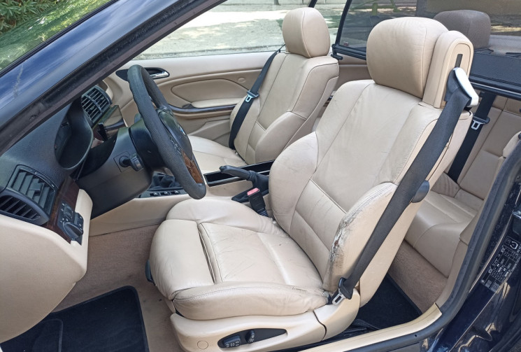 BMW Série 3 Cabriolet E46 - 318 CI 143 CH - Nbrx frais récents