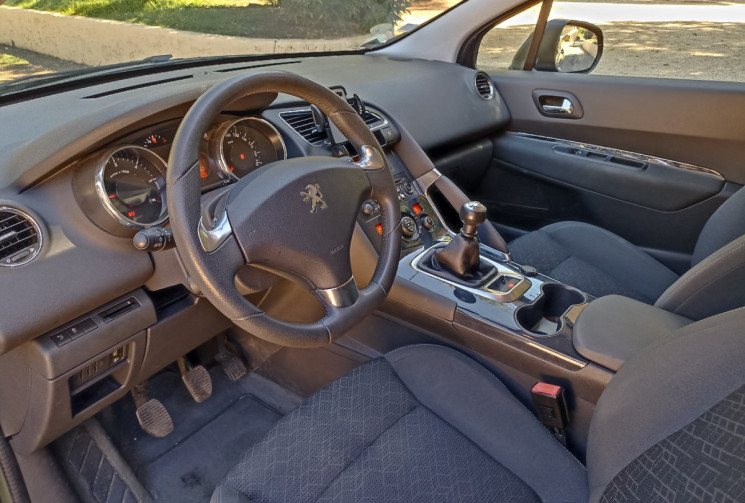 Peugeot 3008 1.6 Hdi 115ch Style - Suivi complet Peugeot - Distrib à jour.