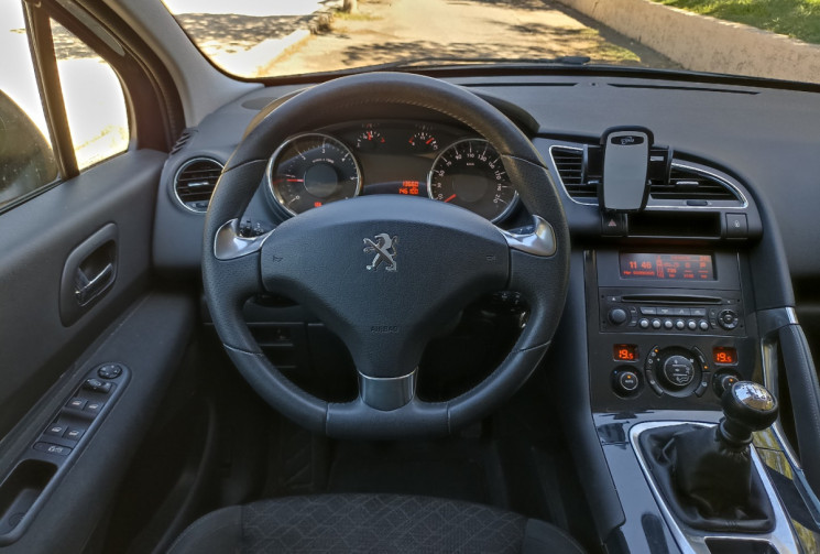 Peugeot 3008 1.6 Hdi 115ch Style - Suivi complet Peugeot - Distrib à jour.